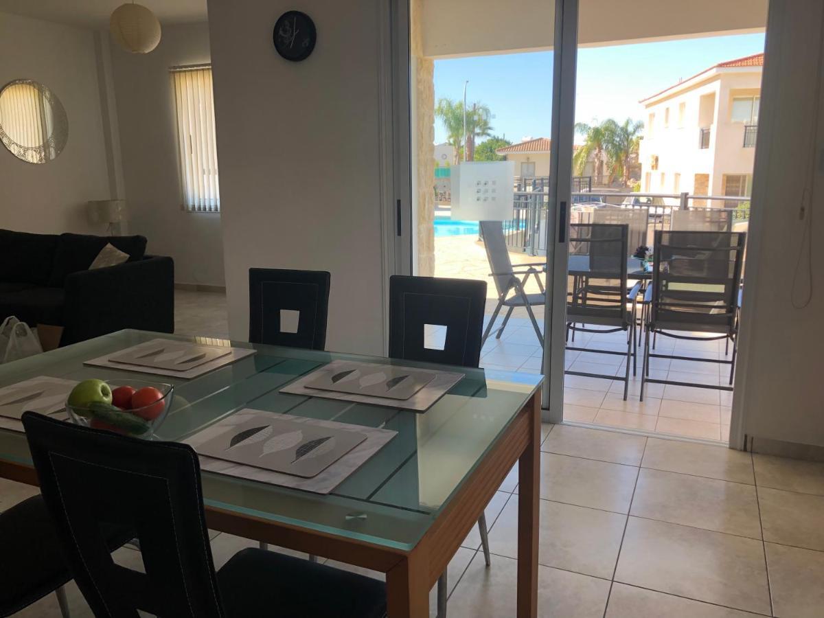 Paphos - Tala Riviera apartmant Apartment Bagian luar foto